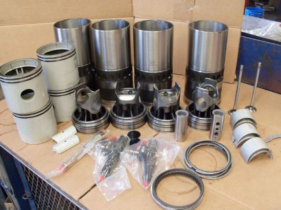 Picture of Caterpillar C15 ACERT Engine O/H Kit